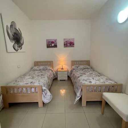 Centrico A 100 Metri Dal Mare. * Viareggio