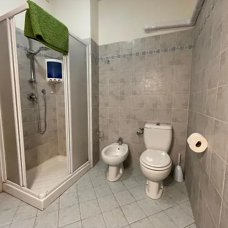 דירה Centrico A 100 Metri Dal Mare. וירג'יו