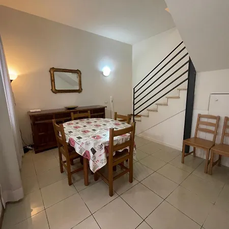 Centrico A 100 Metri Dal Mare. Виареджо