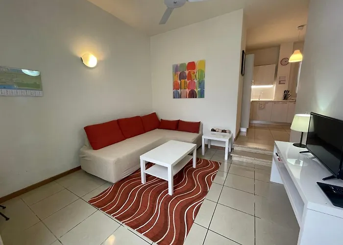 Centrico A 100 Metri Dal Mare. Appartement Viareggio