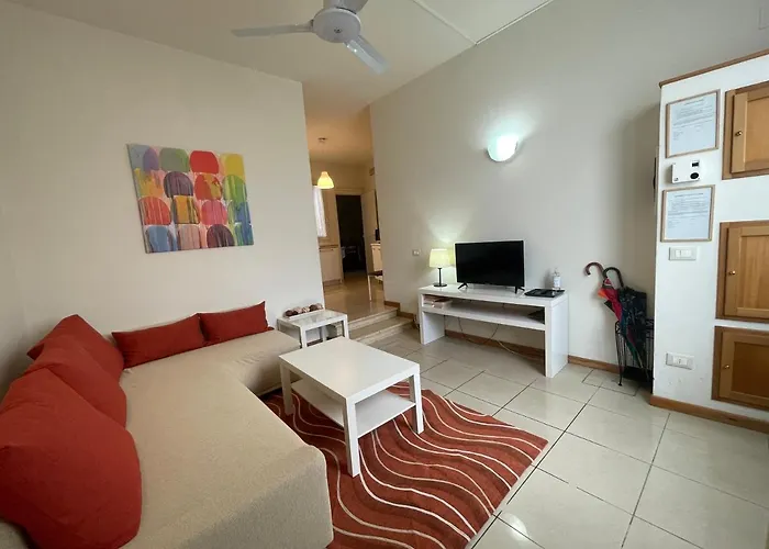 Centrico A 100 Metri Dal Mare. Appartement Viareggio